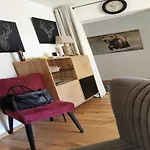 Apartment Ski-in Area With Bus